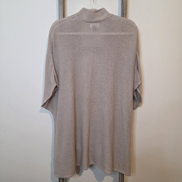 ⭐️40% Off⭐️ Old Navy Cozy Beige Open-Front Short Sleeve Sweater - Picture 6 of 10